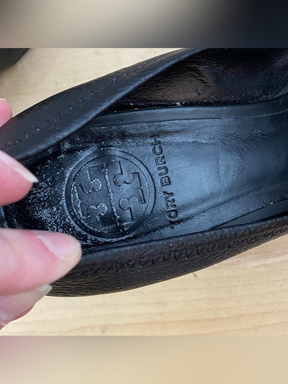 Tory Burch Sally Black Tumbled Pebbled Leather Peep Toe Wedge Pumps Sz 7.5M Y2K - Picture 9 of 16